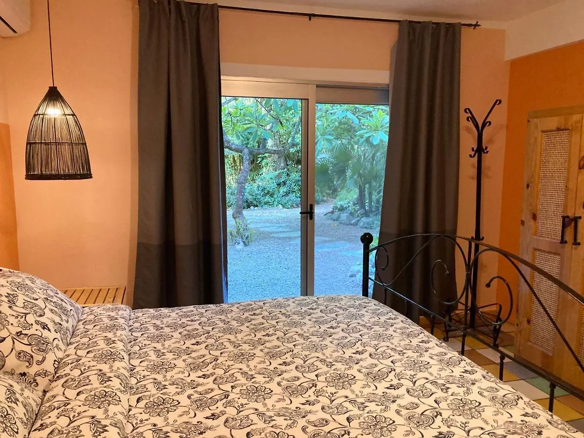 'Frida House' One Bedroom Apartment With Garden キャバレテ ドミニカ共和国
