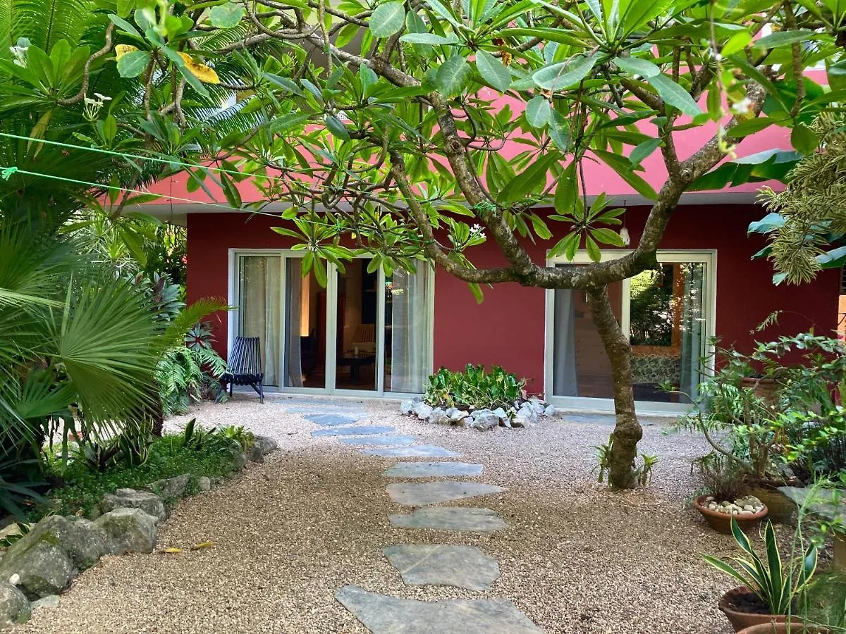 'Frida House' One Bedroom Apartment With Garden キャバレテ 0*,